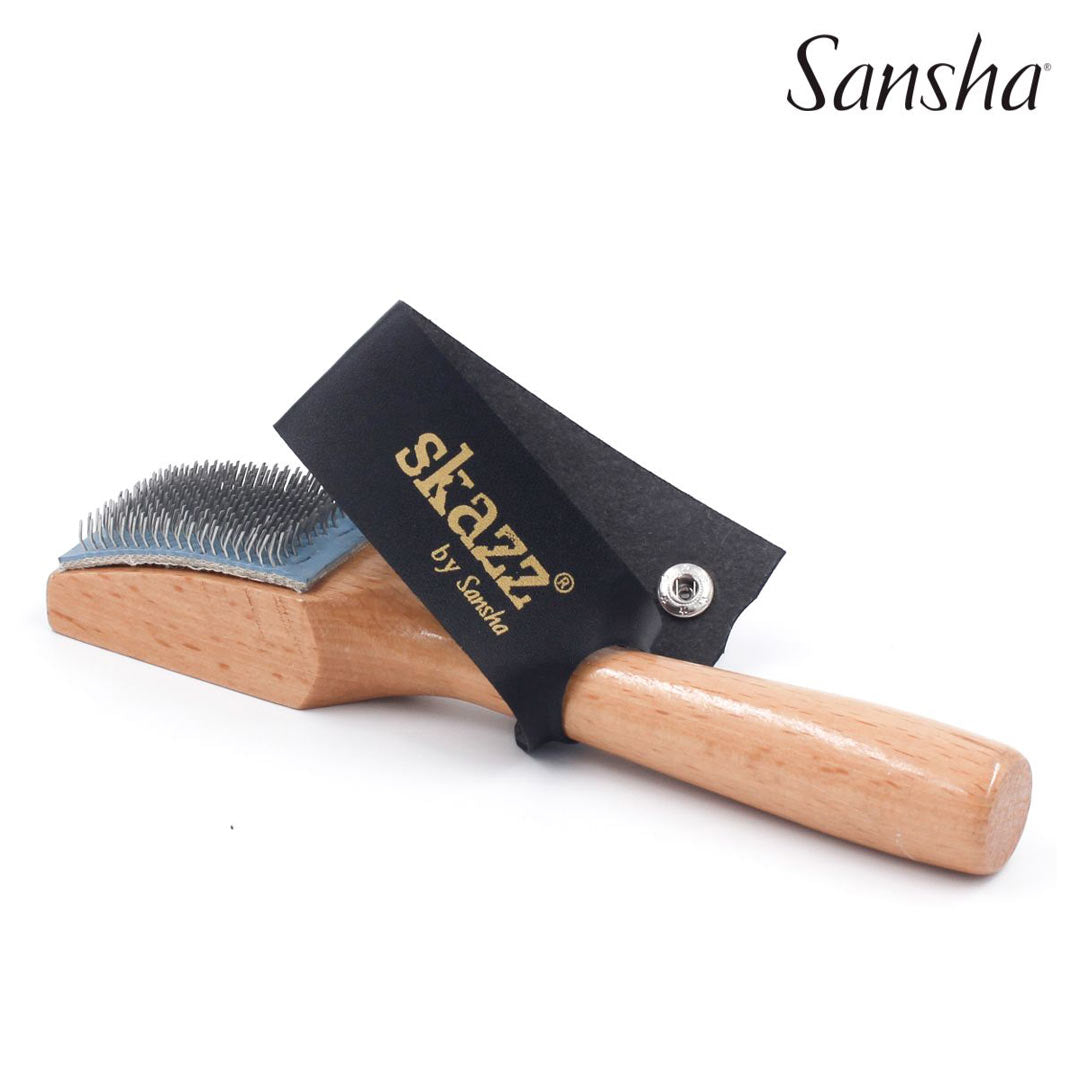 Ksistra Papoutsion Xorou Me Dermatino Kapaki Sansha BBMW Wooden Brush withCover 3 MelizDanceShop